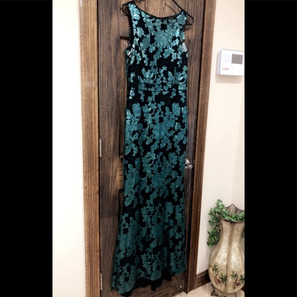 Badgley Mischka Gown Size 8 Formal Dress Green - Picture 2 of 8